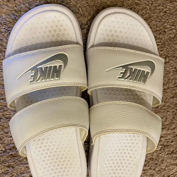 🌸Ladies Slides for Summer (Bundle of 5) all size 8 pre owned good condition - Picture 2 of 6